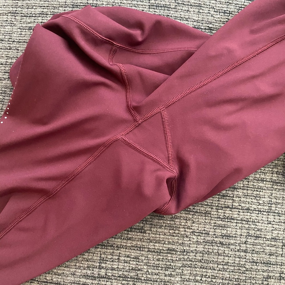 Maroon lululemon leggings